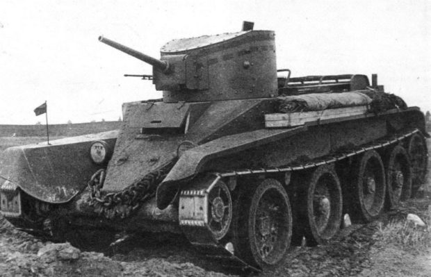 легкий танк БТ-2